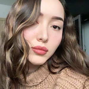 Meet your Posher, Mariel